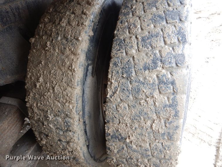 image for item DF3027 1984 GMC Brigadier dump truck