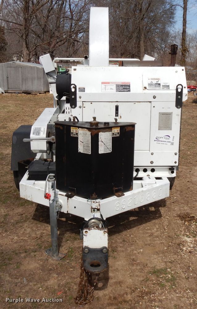 image for item DF5942 2008 Altec DC-1217-CFD wood chipper