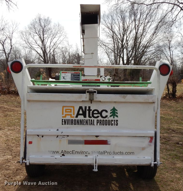 image for item DF5942 2008 Altec DC-1217-CFD wood chipper