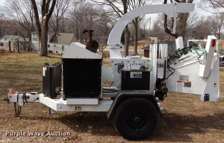 image for item DF5942 2008 Altec DC-1217-CFD wood chipper