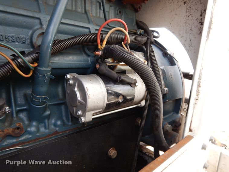 image for item DF5942 2008 Altec DC-1217-CFD wood chipper