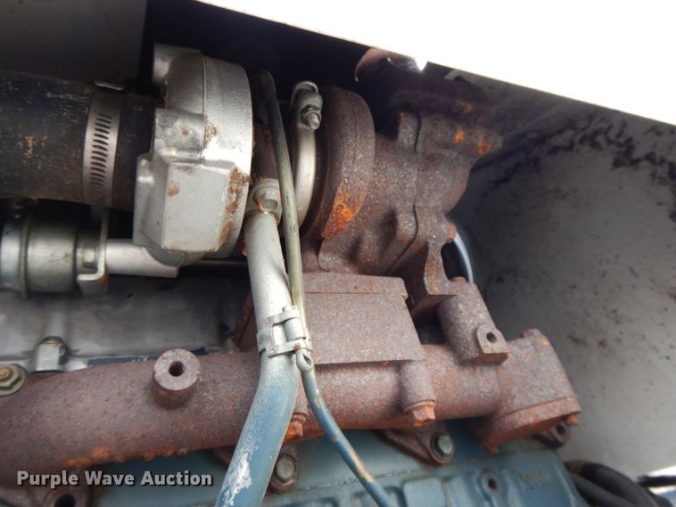 image for item DF5942 2008 Altec DC-1217-CFD wood chipper