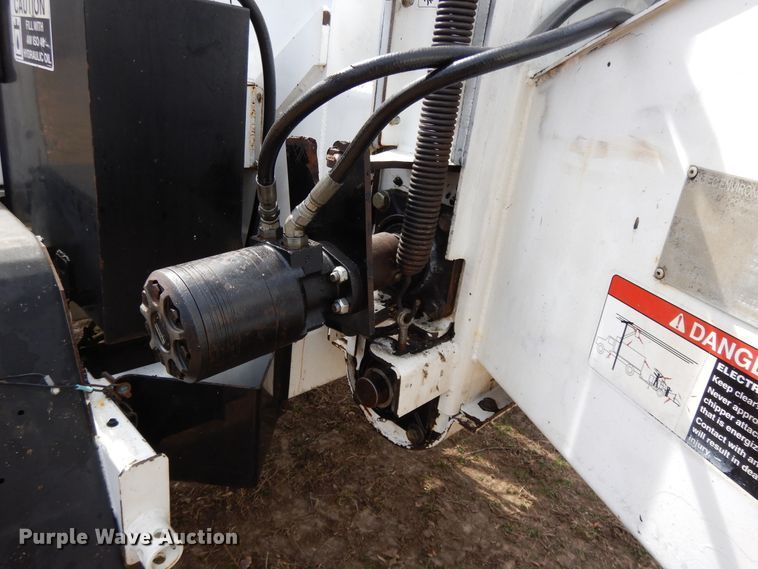 image for item DF5942 2008 Altec DC-1217-CFD wood chipper