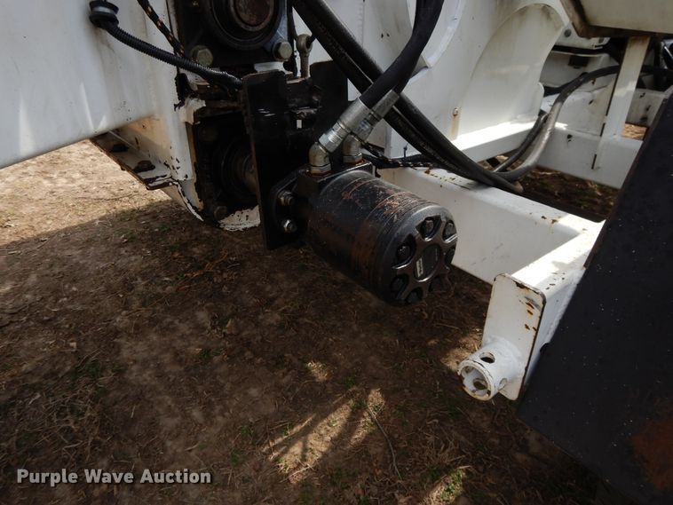 image for item DF5942 2008 Altec DC-1217-CFD wood chipper