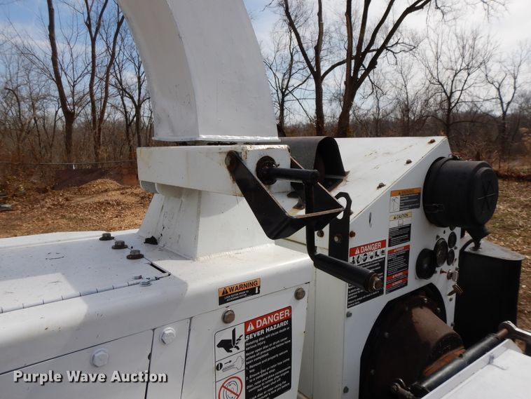 image for item DF5942 2008 Altec DC-1217-CFD wood chipper