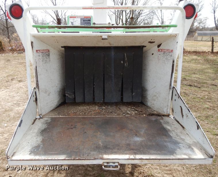 image for item DF5942 2008 Altec DC-1217-CFD wood chipper