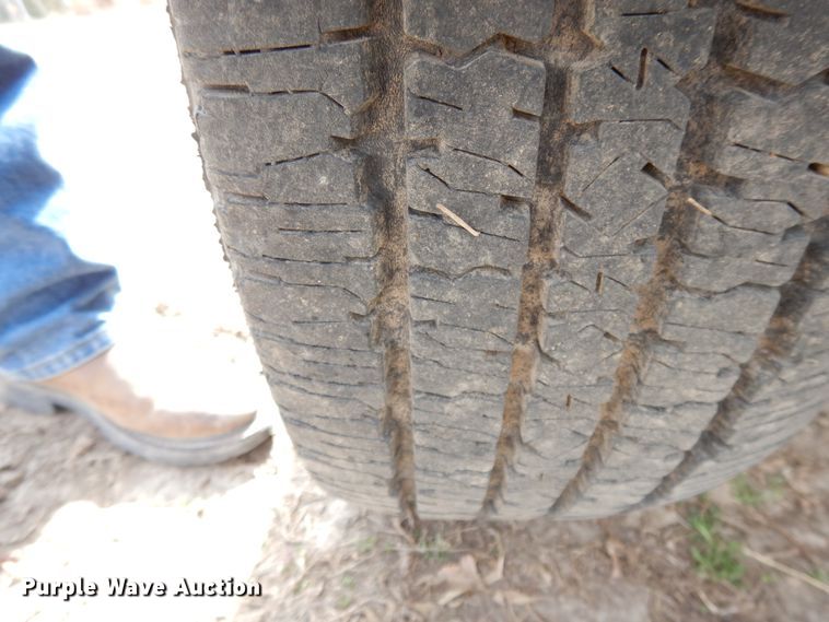 image for item DF5942 2008 Altec DC-1217-CFD wood chipper