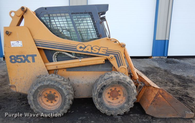 image for item DF6660 1998 Case 85XT  skid steer loader