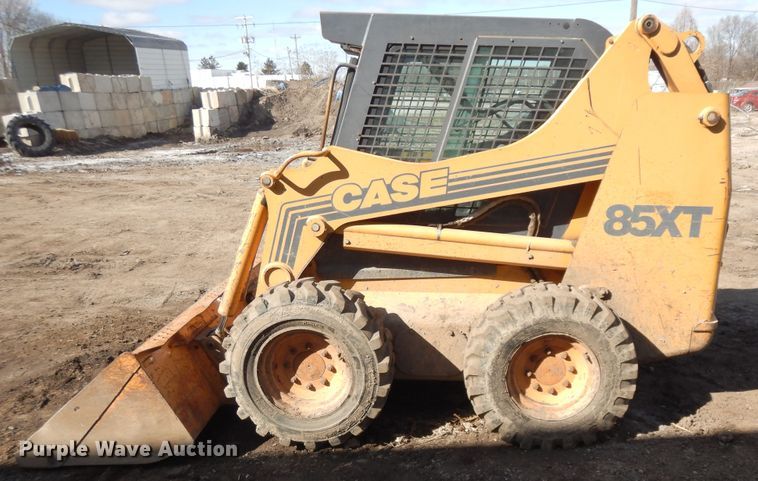 image for item DF6660 1998 Case 85XT  skid steer loader