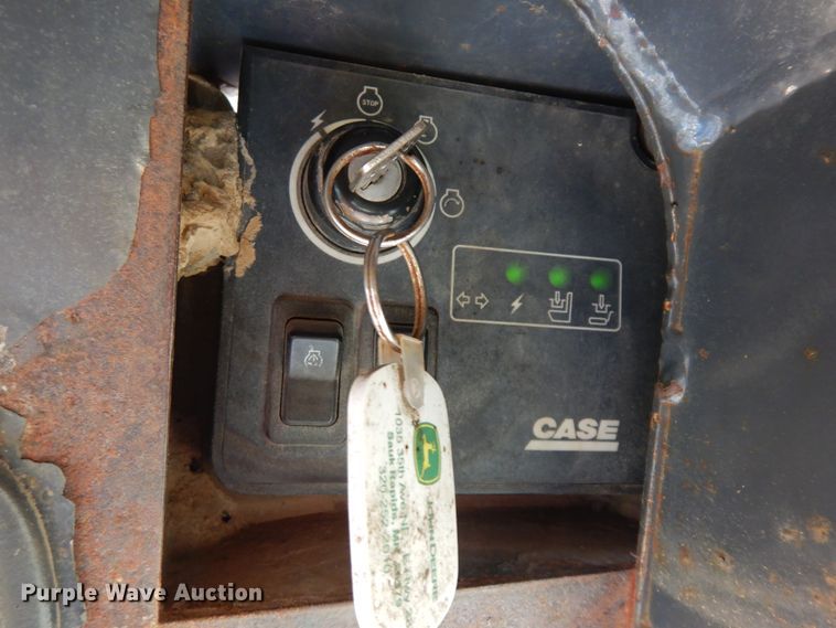 image for item DF6660 1998 Case 85XT  skid steer loader