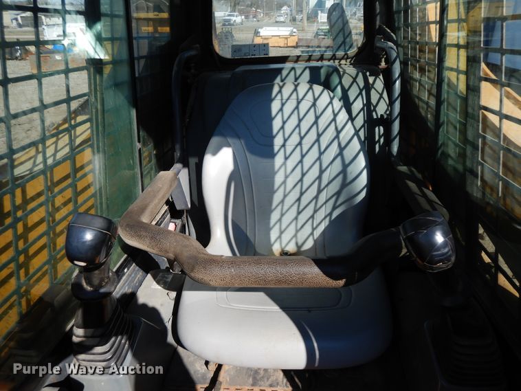 image for item DF6660 1998 Case 85XT  skid steer loader