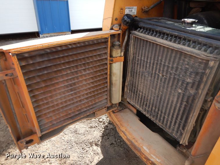 image for item DF6660 1998 Case 85XT  skid steer loader