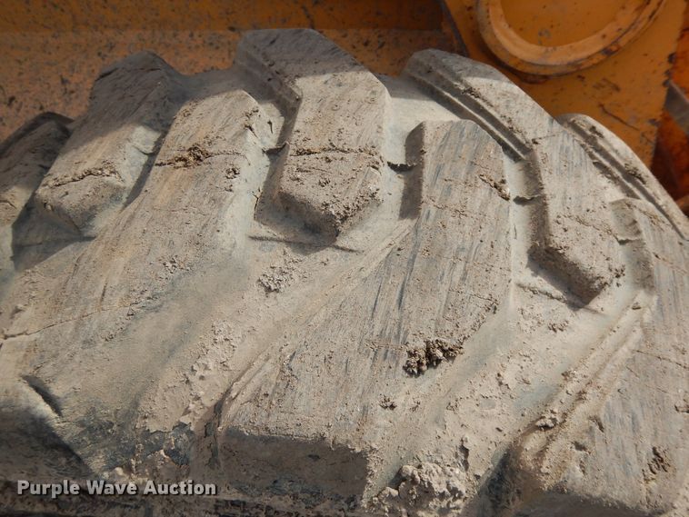 image for item DF6660 1998 Case 85XT  skid steer loader