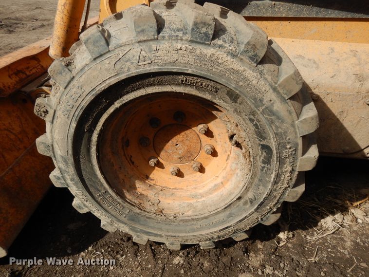 image for item DF6660 1998 Case 85XT  skid steer loader