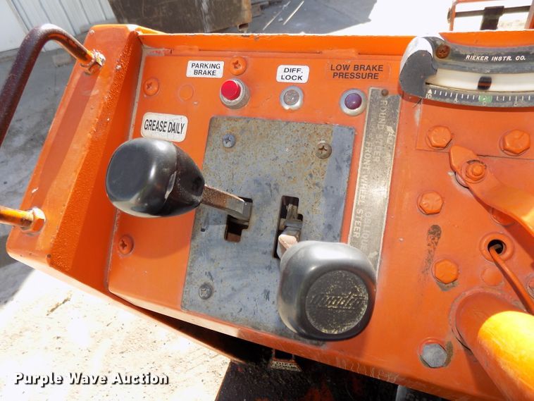 image for item DG2534 Lull 844B Highlander telehandler