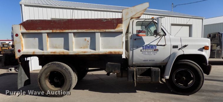 image for item DG2536 1981 Chevrolet C6500 dump truck