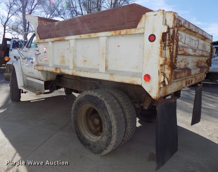 image for item DG2536 1981 Chevrolet C6500 dump truck