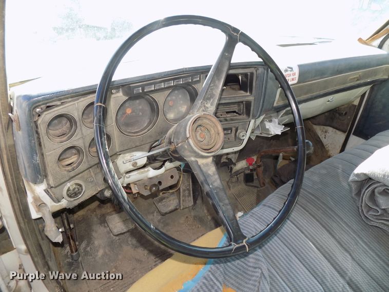 image for item DG2536 1981 Chevrolet C6500 dump truck