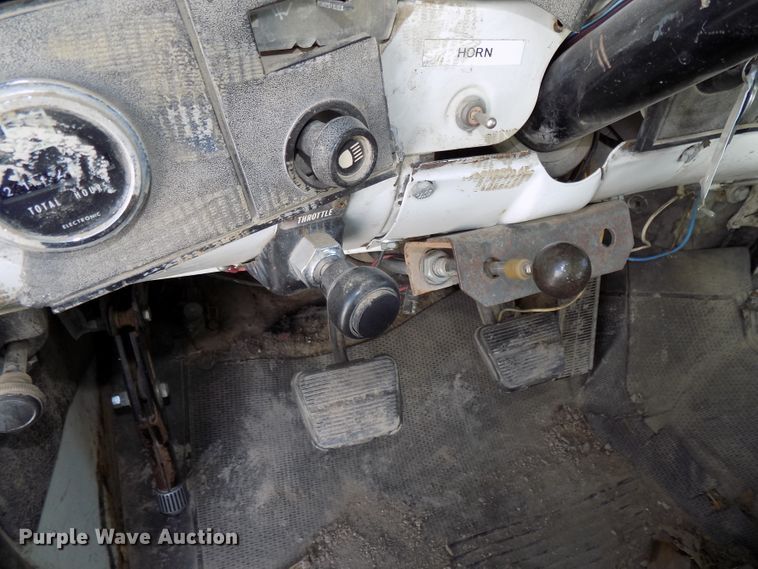 image for item DG2536 1981 Chevrolet C6500 dump truck