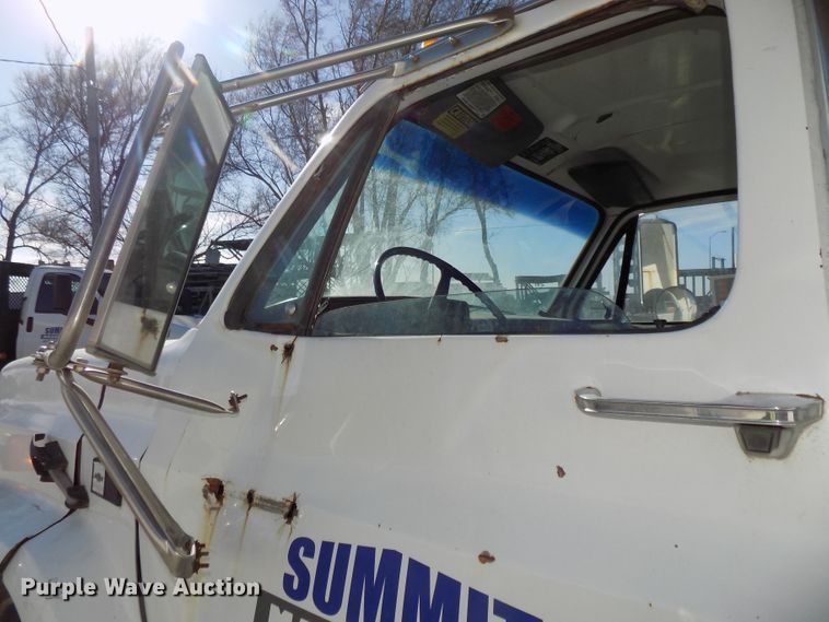 image for item DG2536 1981 Chevrolet C6500 dump truck