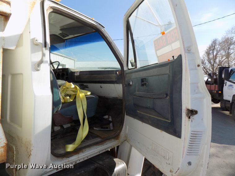 image for item DG2536 1981 Chevrolet C6500 dump truck