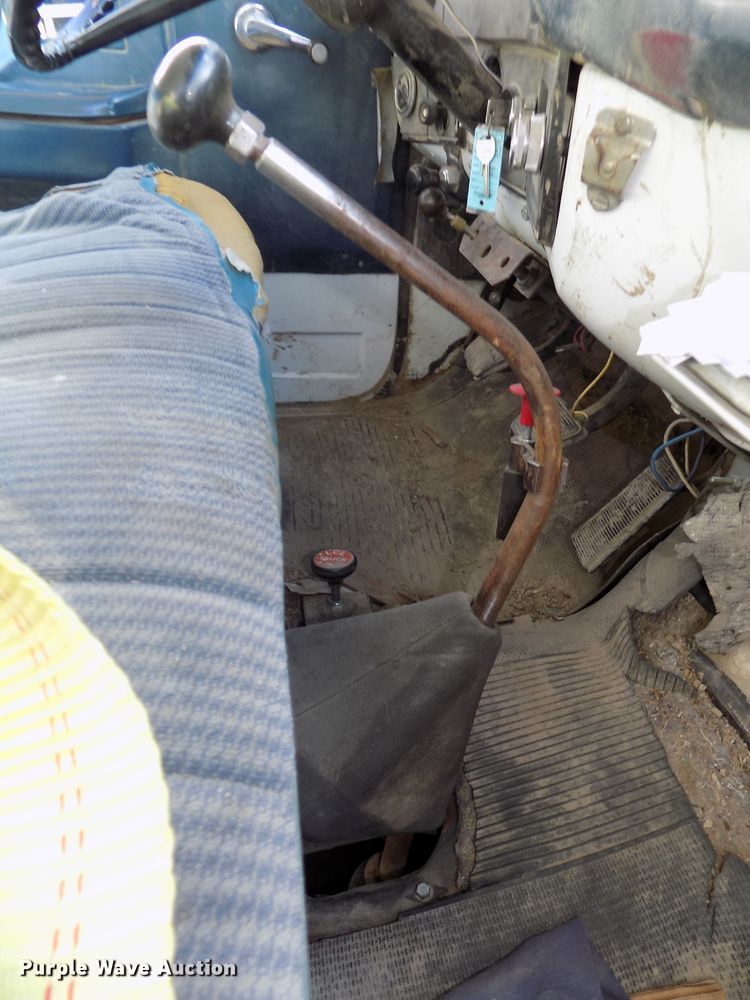 image for item DG2536 1981 Chevrolet C6500 dump truck