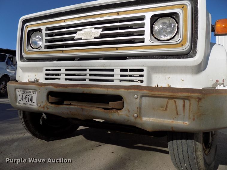 image for item DG2536 1981 Chevrolet C6500 dump truck