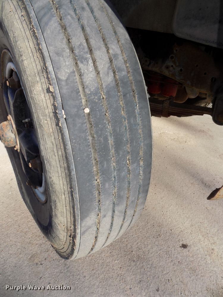 image for item DG2536 1981 Chevrolet C6500 dump truck