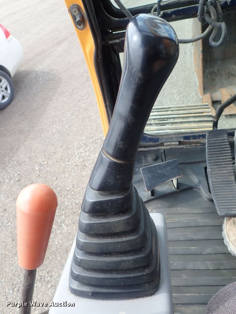 image for item DG3011 1999 Hyundai Robex 250LC-3 excavator