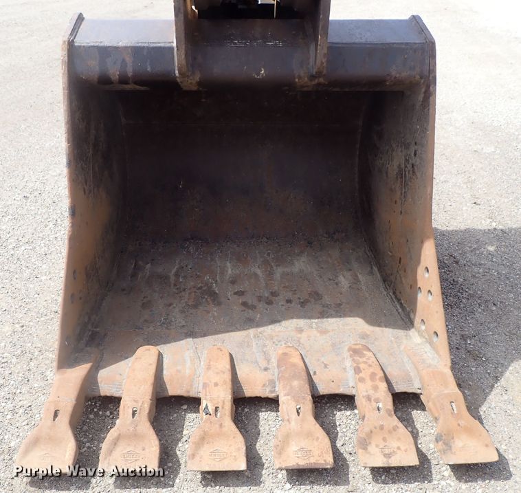 image for item DG3011 1999 Hyundai Robex 250LC-3 excavator