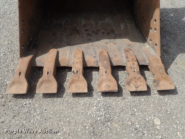 image for item DG3011 1999 Hyundai Robex 250LC-3 excavator