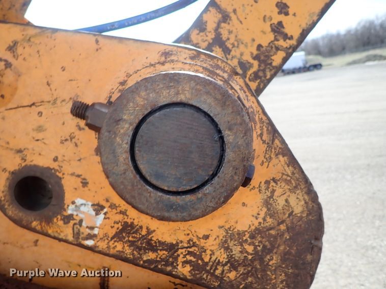 image for item DG3011 1999 Hyundai Robex 250LC-3 excavator