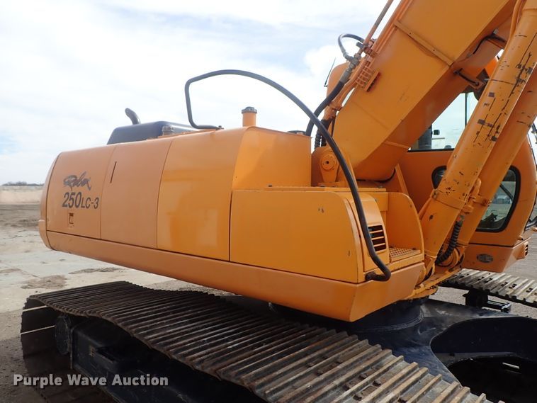 image for item DG3011 1999 Hyundai Robex 250LC-3 excavator