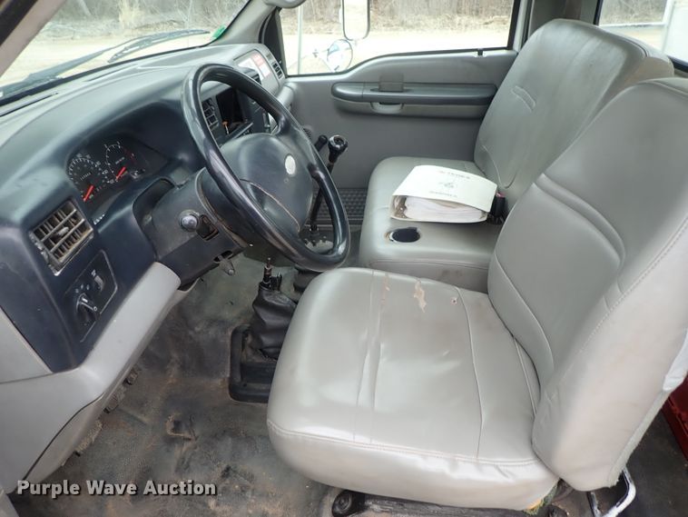 image for item DG3023 2001 Ford F750 forestry bucket truck