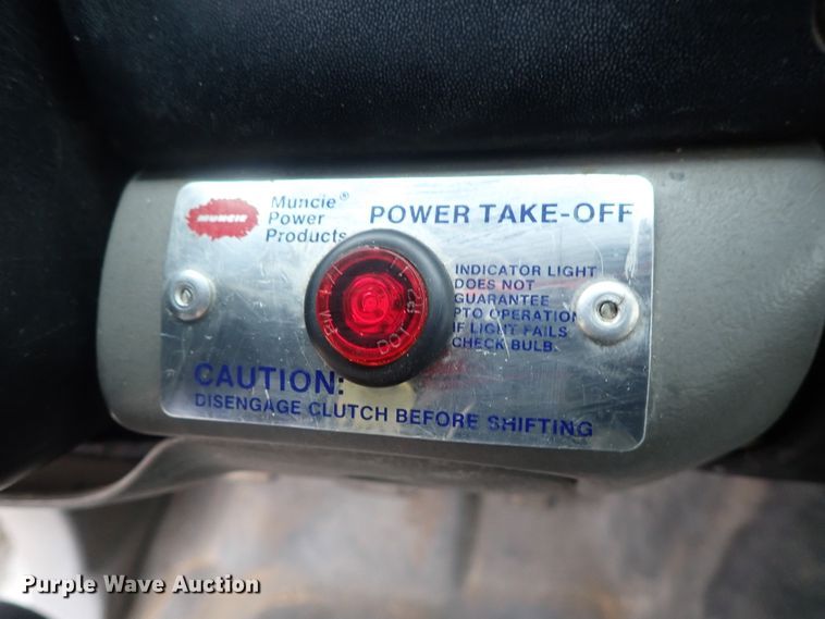 image for item DG3023 2001 Ford F750 forestry bucket truck