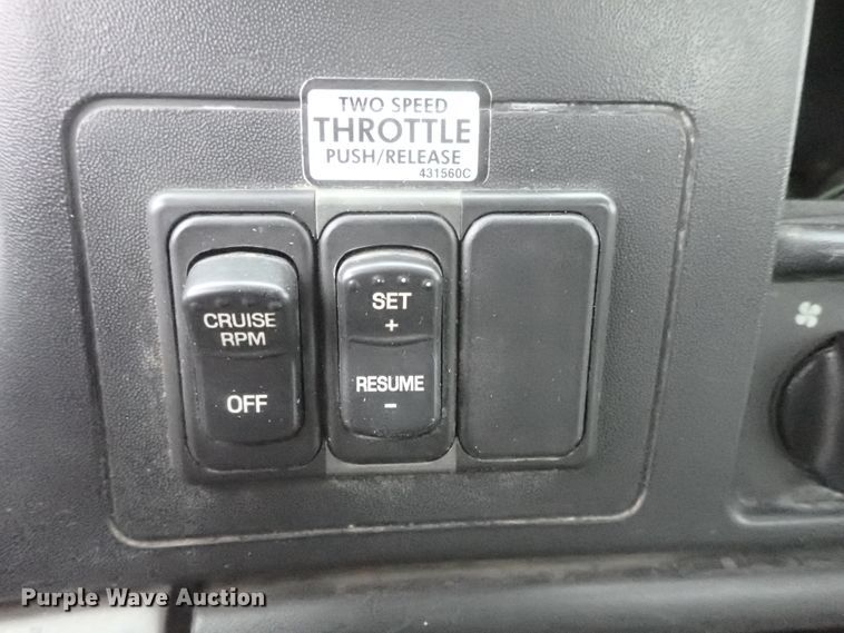 image for item DG3023 2001 Ford F750 forestry bucket truck