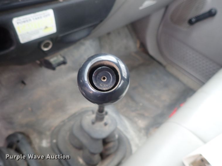 image for item DG3023 2001 Ford F750 forestry bucket truck