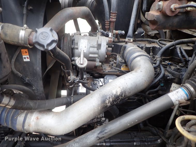 image for item DG3023 2001 Ford F750 forestry bucket truck