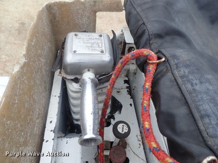 image for item DG3023 2001 Ford F750 forestry bucket truck