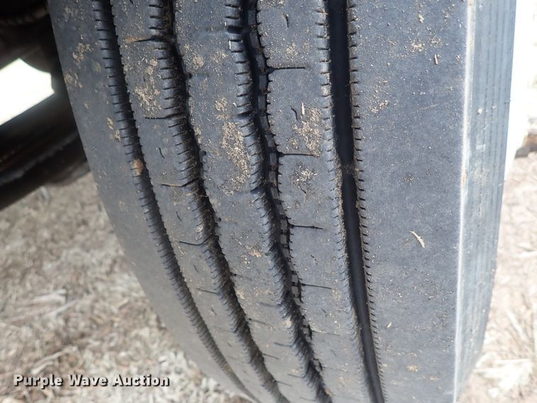 image for item DG3023 2001 Ford F750 forestry bucket truck