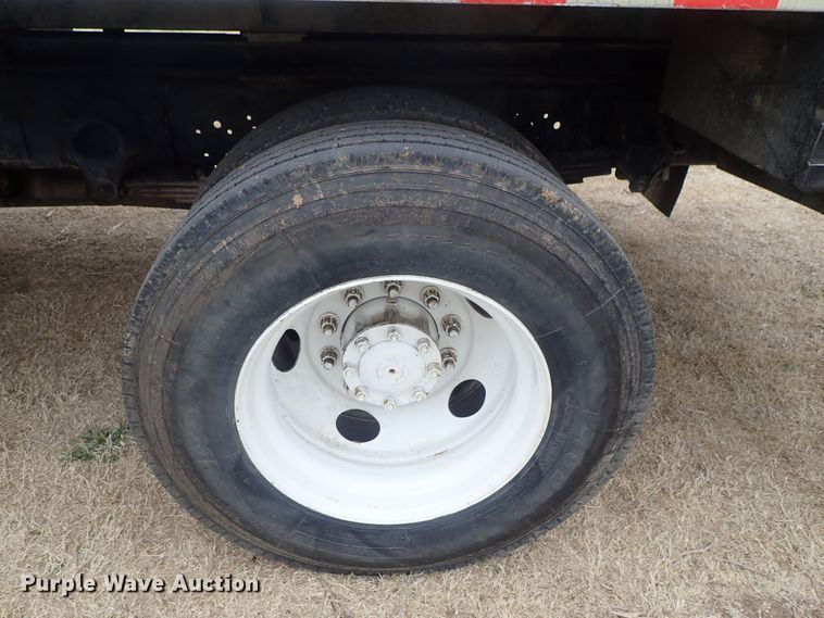 image for item DG3023 2001 Ford F750 forestry bucket truck