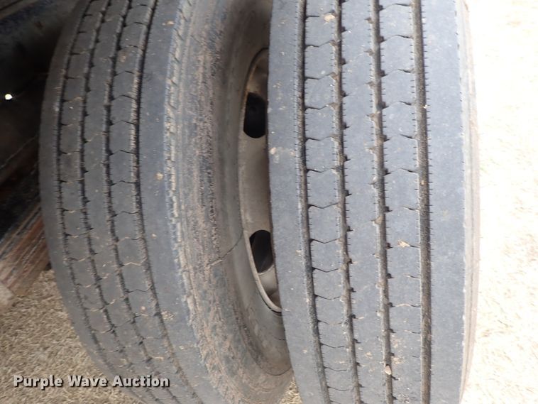 image for item DG3023 2001 Ford F750 forestry bucket truck