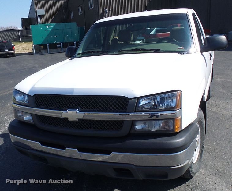 image for item DG5585 2003 Chevrolet Silverado 1500  pickup truck