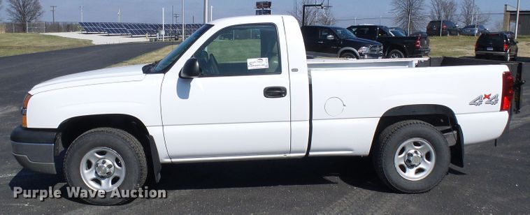 image for item DG5585 2003 Chevrolet Silverado 1500  pickup truck