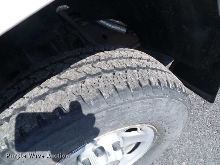 image for item DG5585 2003 Chevrolet Silverado 1500  pickup truck