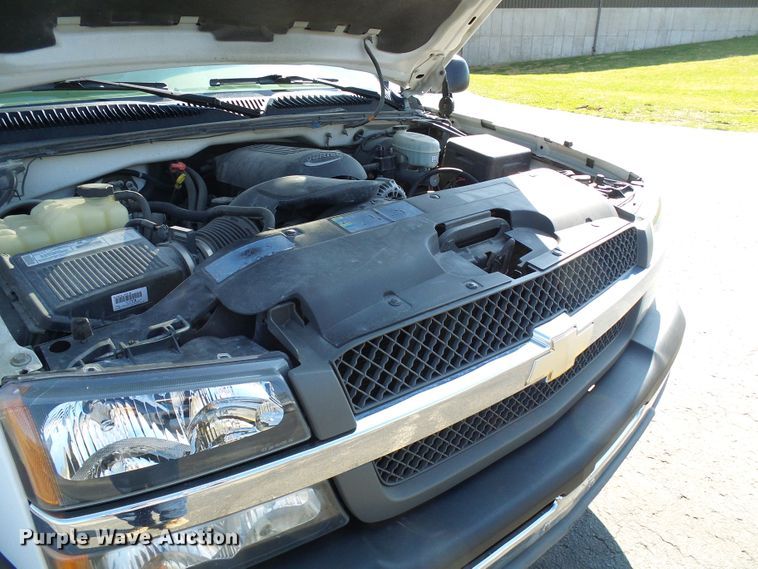 image for item DG5585 2003 Chevrolet Silverado 1500  pickup truck