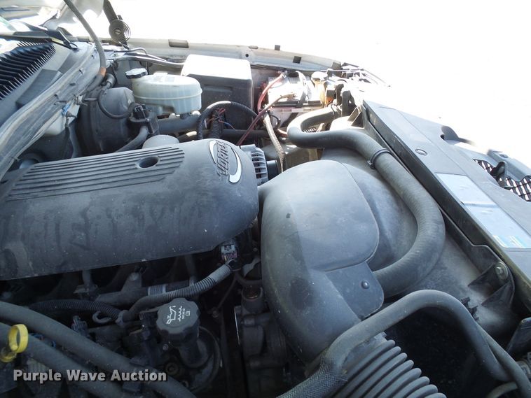 image for item DG5585 2003 Chevrolet Silverado 1500  pickup truck