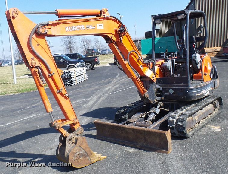 image for item DG5586 Kubota KX121-3SS mini excavator