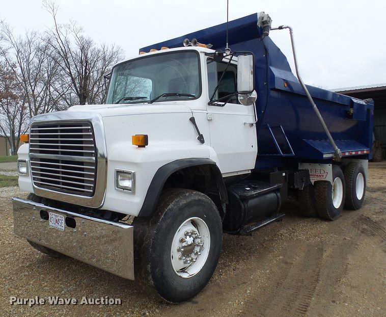 image for item DG5592 1997 Ford L9000 dump truck