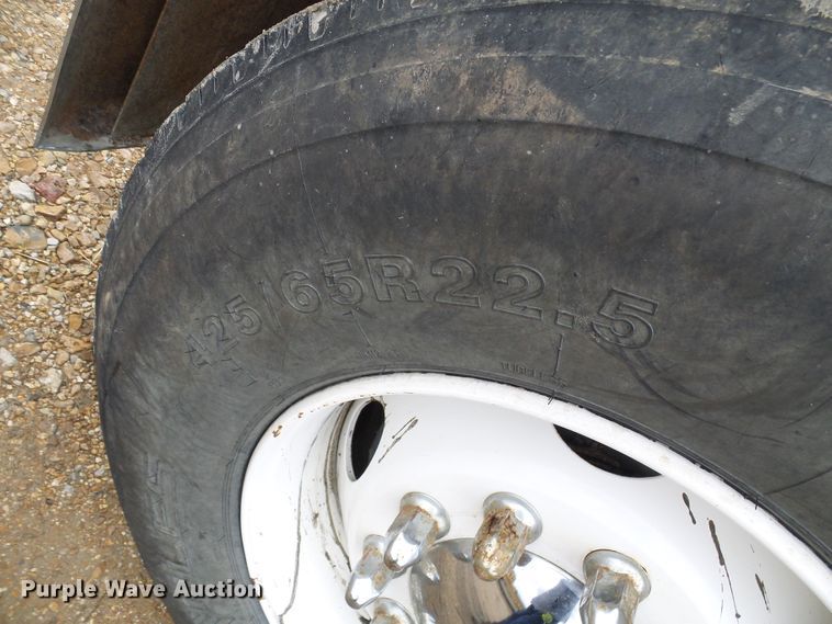 image for item DG5592 1997 Ford L9000 dump truck